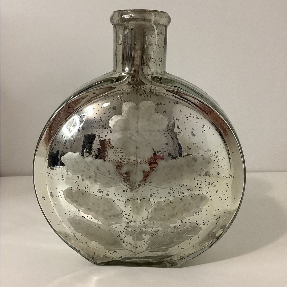 POTTERY BARN MERCURY GLASS VASE, Etched w/ Iconic Floral Silver Finish.🌸